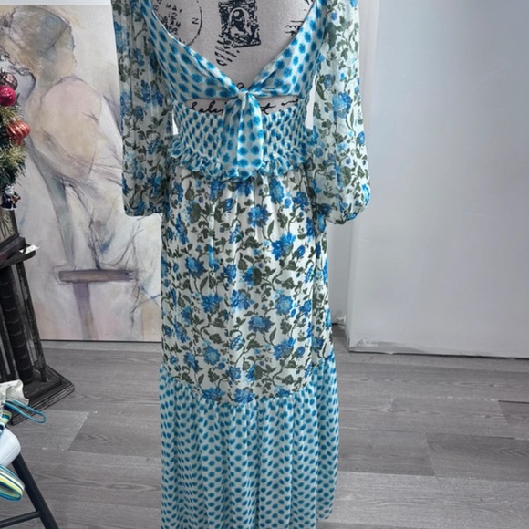 Taylor Blue and White Floral Long Sleeve Dress - Picture 10 of 11